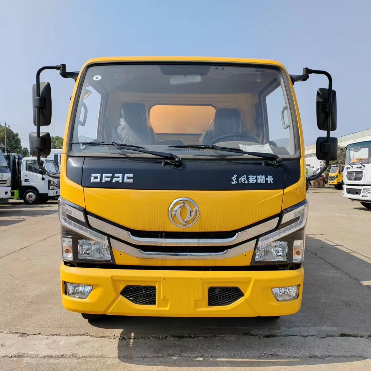 High Altitude Working Bucket Truck Aerial Work Platform Boom Lift Core Pump Engine Motor Bearing Gearbox Truck Cranes